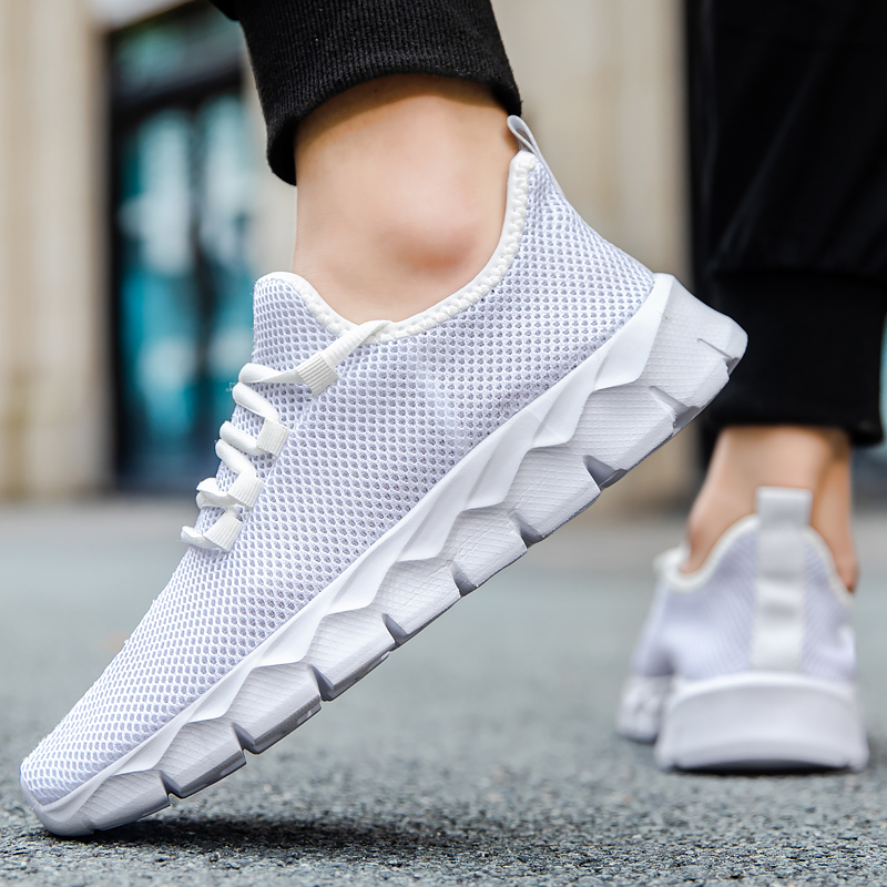 Scarpe da Corsa Sportive Nere  - Outdoor Lighting Round recensione e prezzo
